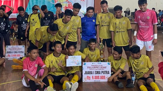 SMAN 2 BERAU JUARA TURNAMEN FUTSAL ANTAR PELAJAR PIALA BUPATI BERAU